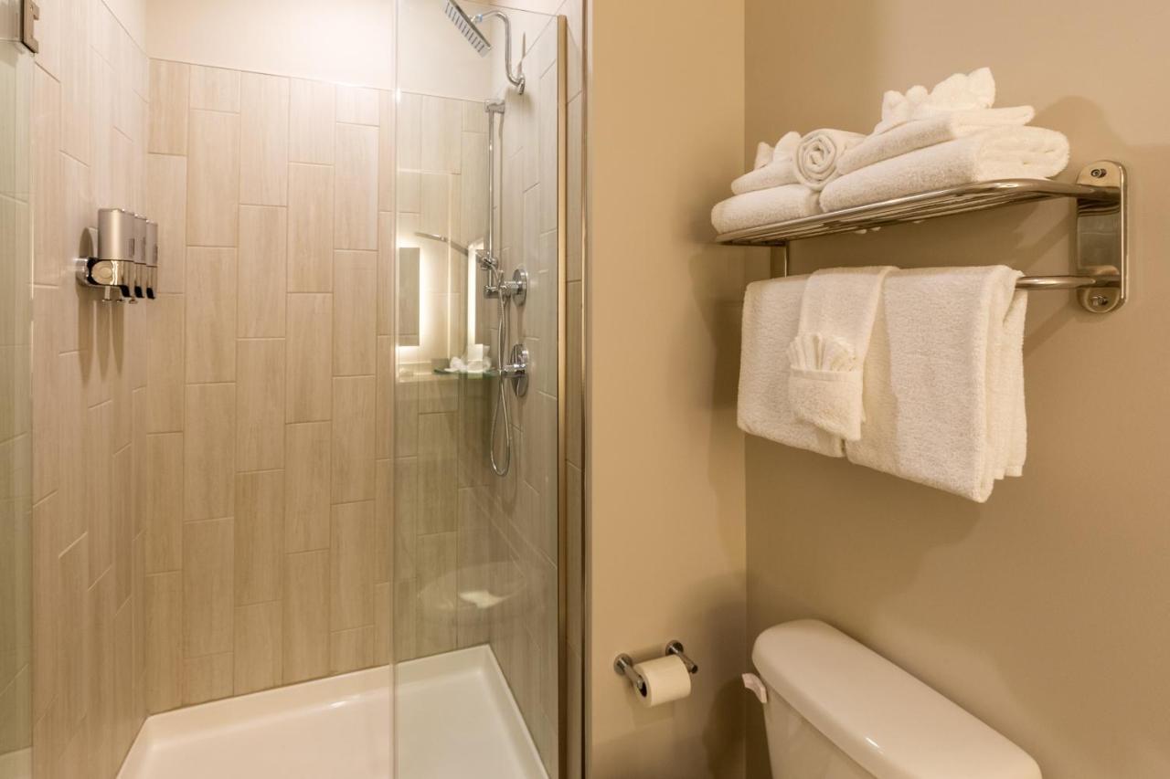 Resort Room Two Queen Beds
