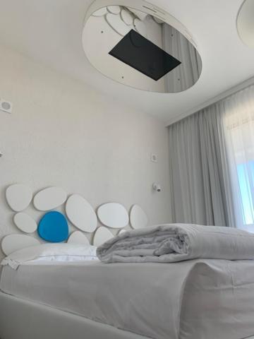 Deluxe One-Bedroom Apartment with Garden,1006396744:JPEG