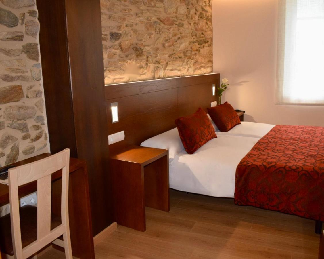 Quarto Duplo com Cama Extra