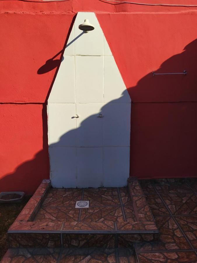 Quarto Triplo com Banheiro Privativo