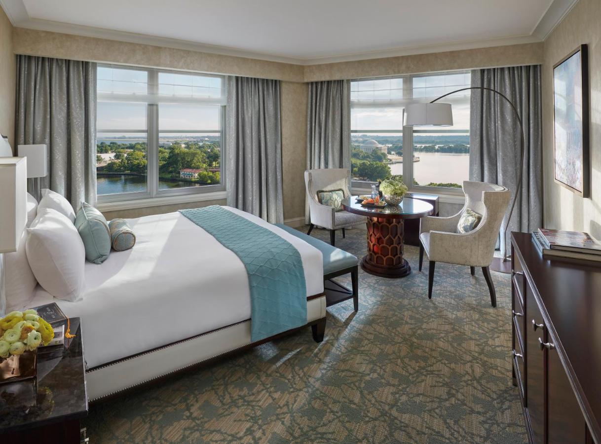 Premier Water View Room,1210423075:JPEG