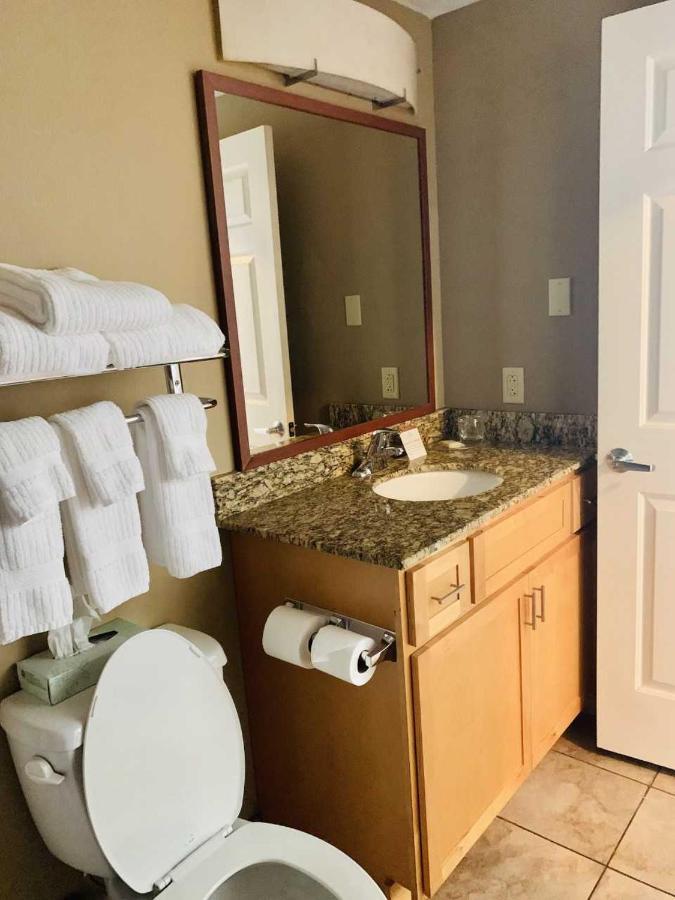 One-Bedroom Suite with Sofa Bed