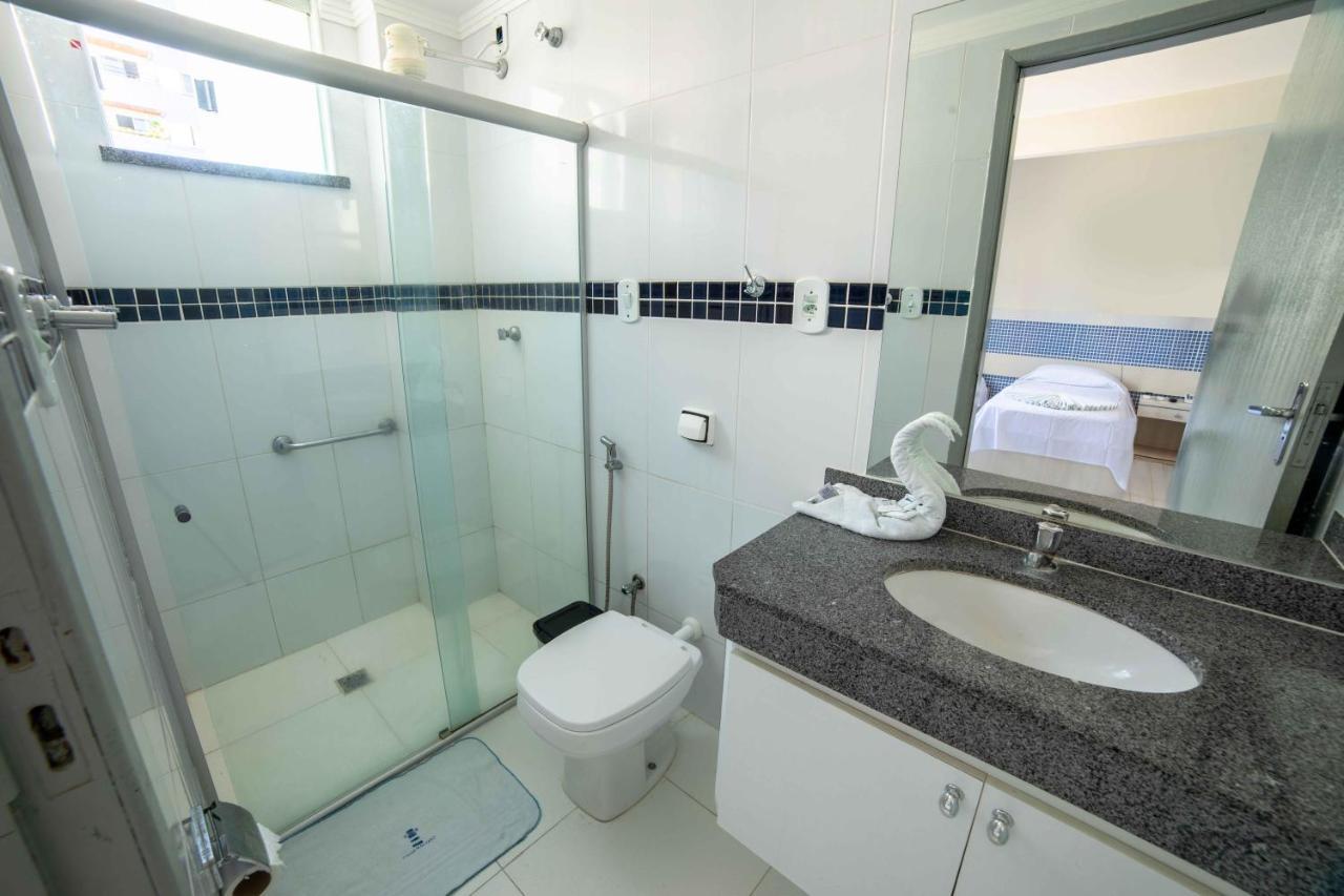 Quarto com 2 Camas de Solteiro