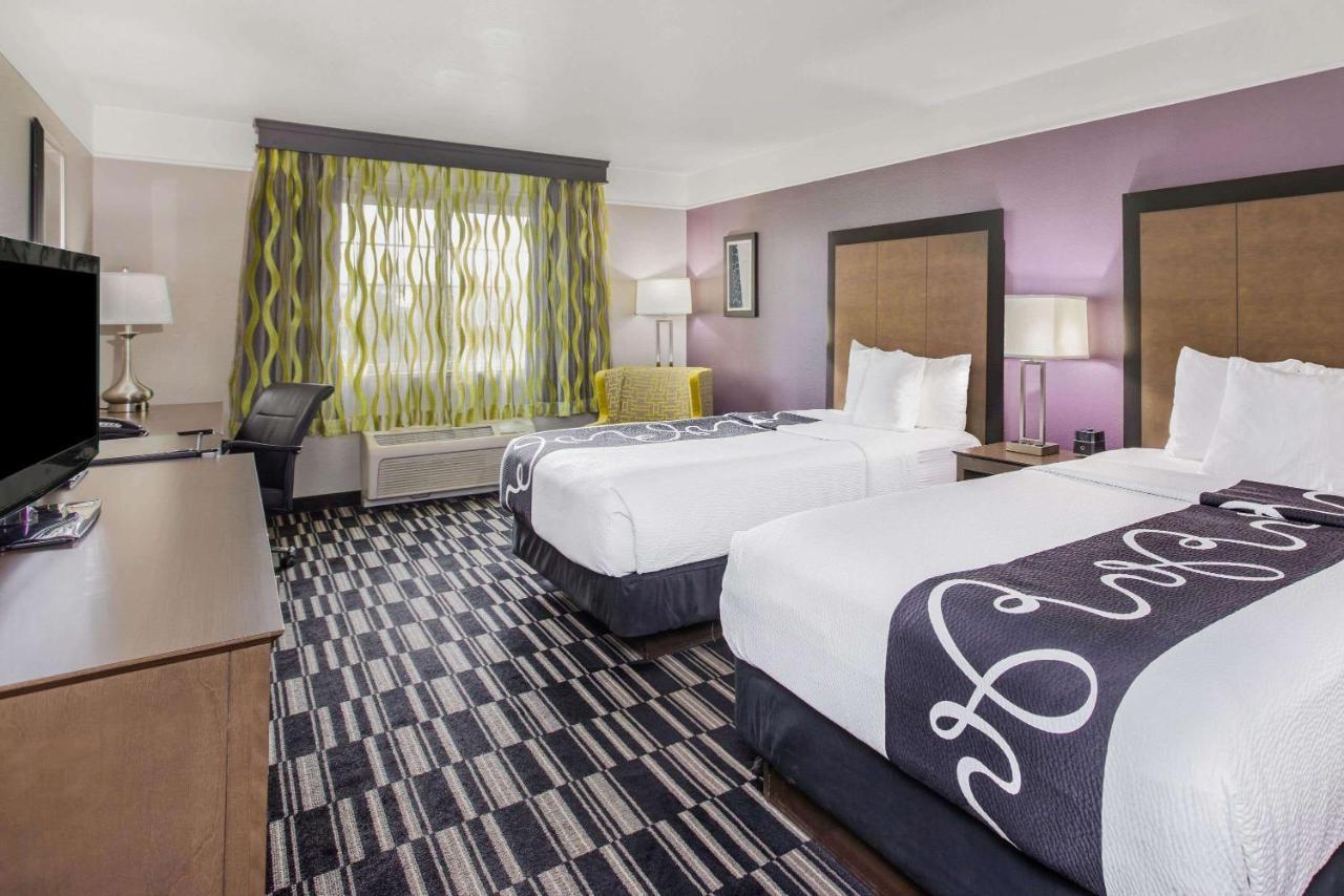 Double Room with Two Double Beds - Non-Smoking