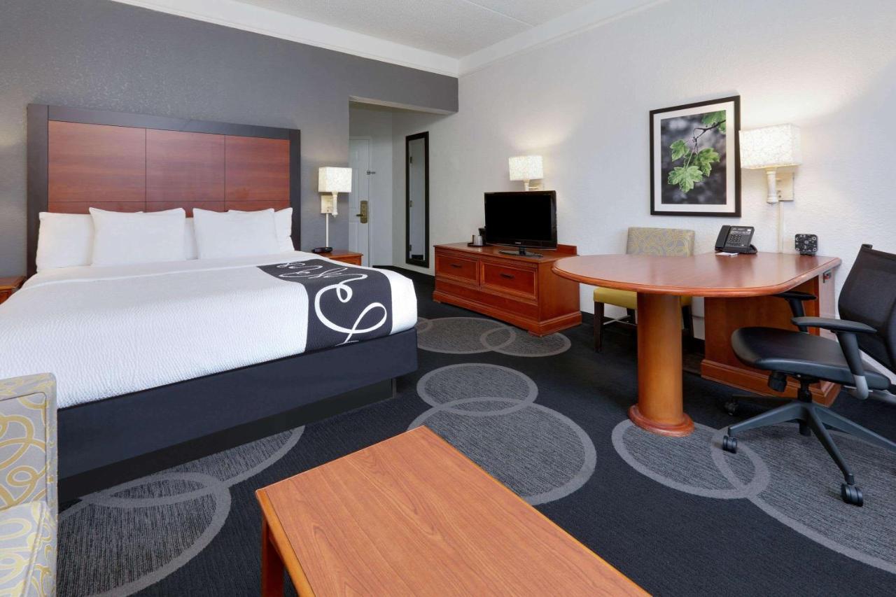 Executive King Room