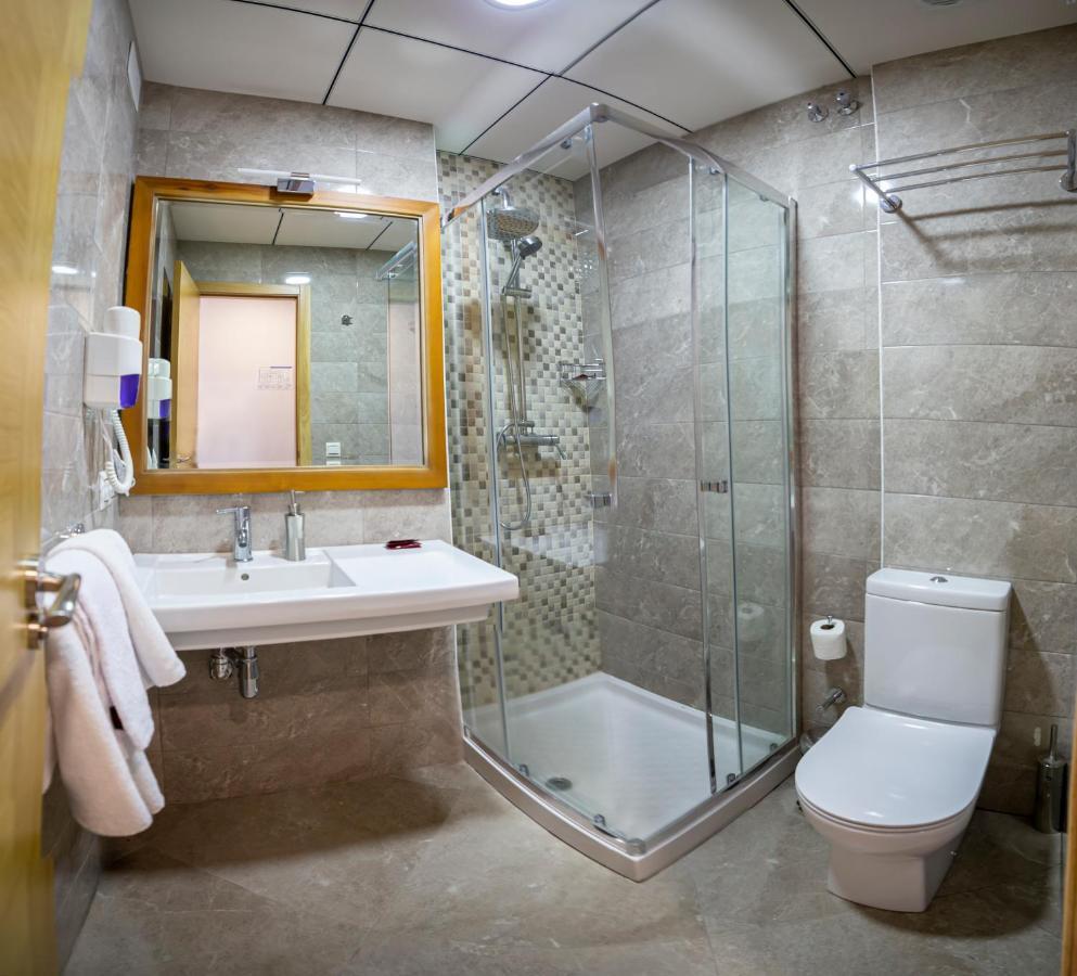 Quarto Duplo