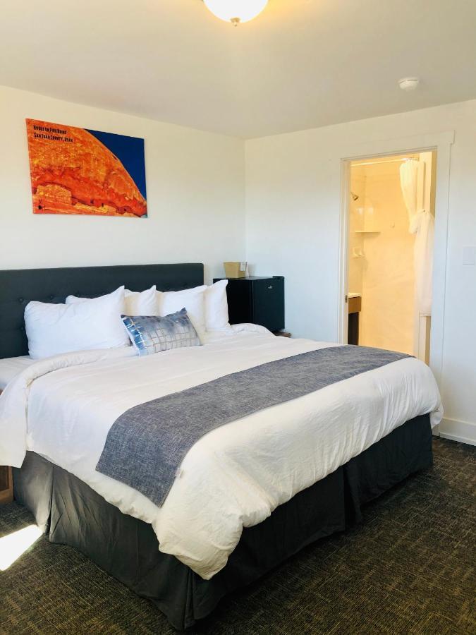Two-Bedroom Suite