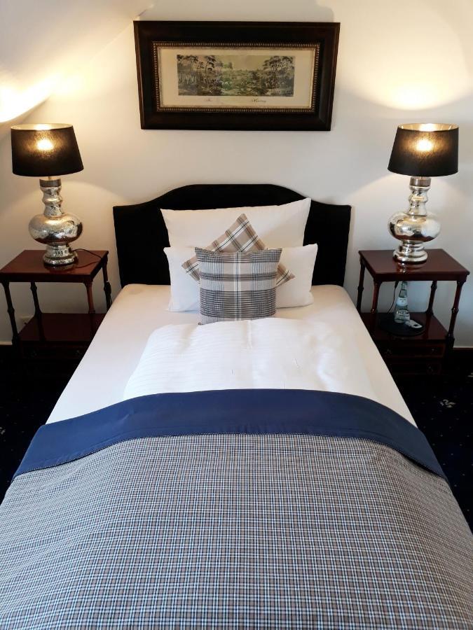 Standard Single Room,1019706805:JPEG