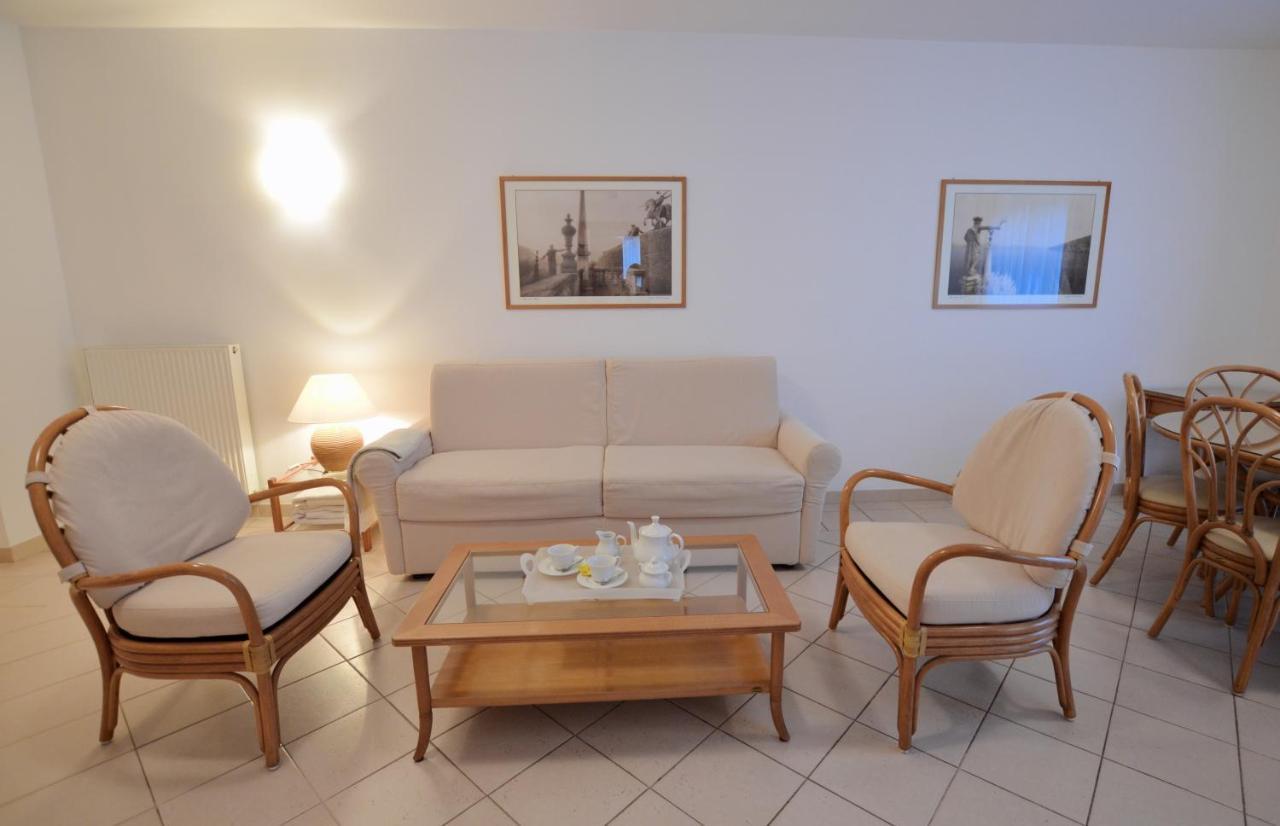 Superior Three-Bedroom Apartment with 2 Bathrooms,1019761699:JPEG