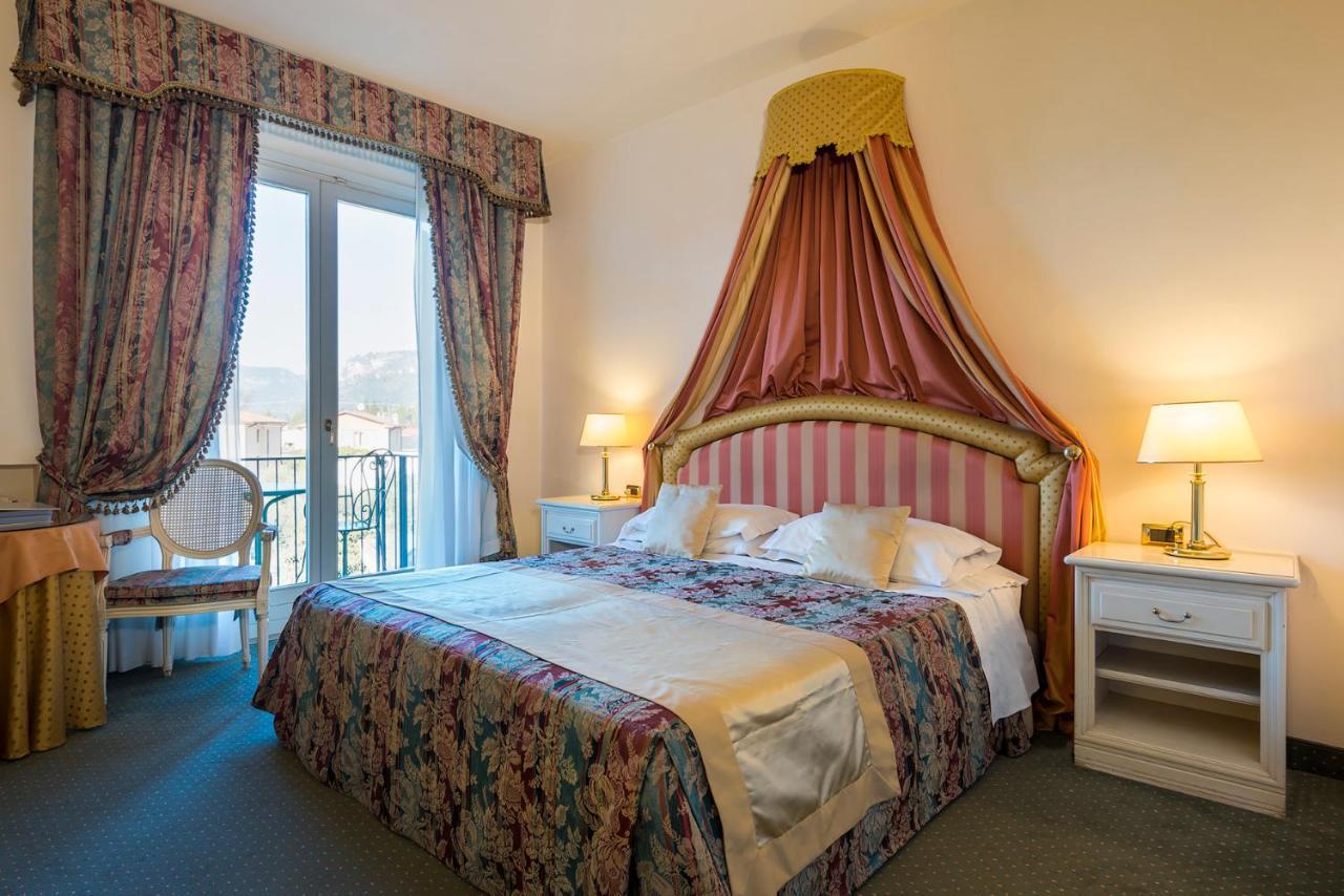 Superior Double or Twin Room Landscape,1019962825:JPEG