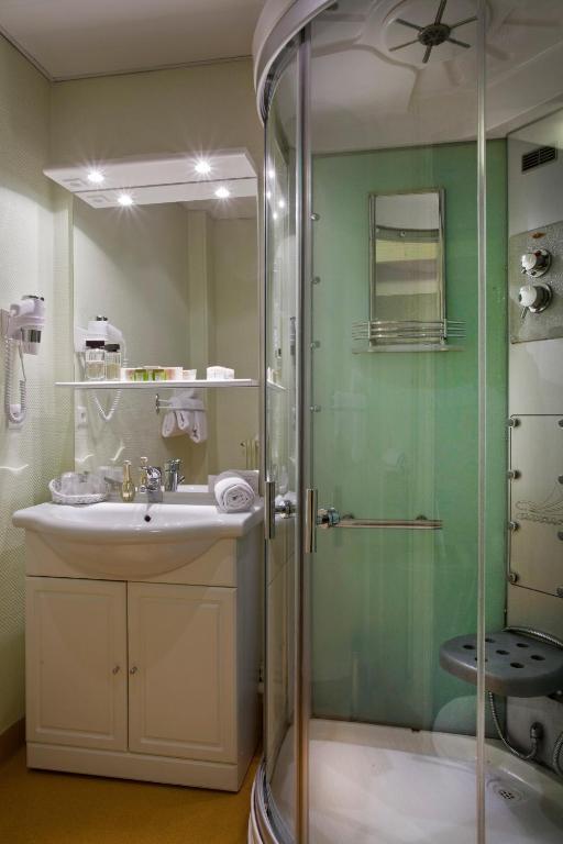 Comfort Twin Room with Shower,117505933:JPEG