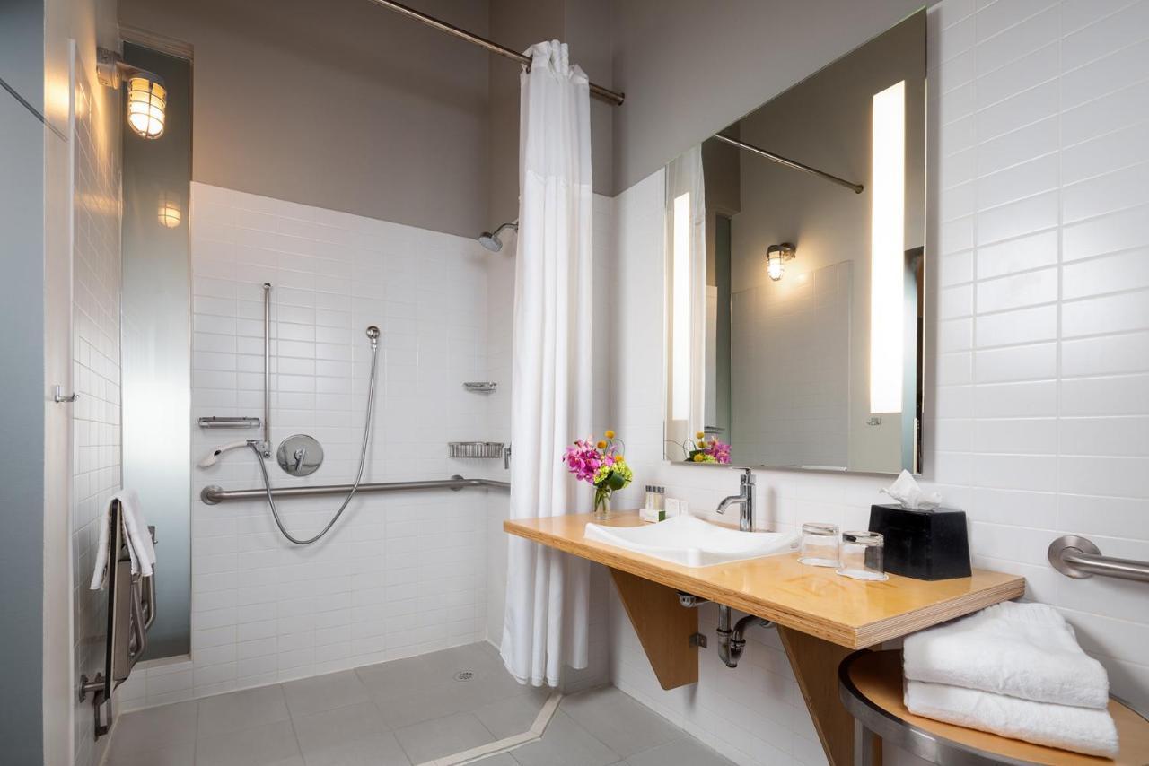 King Room - Disability Access,1210284433:JPEG