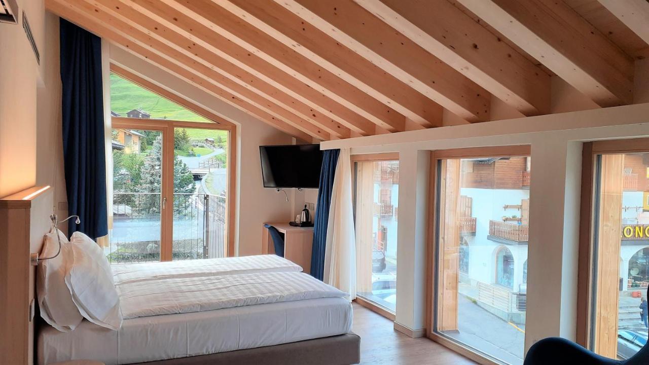Familienzimmer mit Balkon