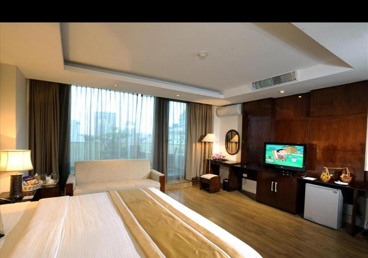 Partial Ocean View Room with 1 King Bed,1498701367:JPEG