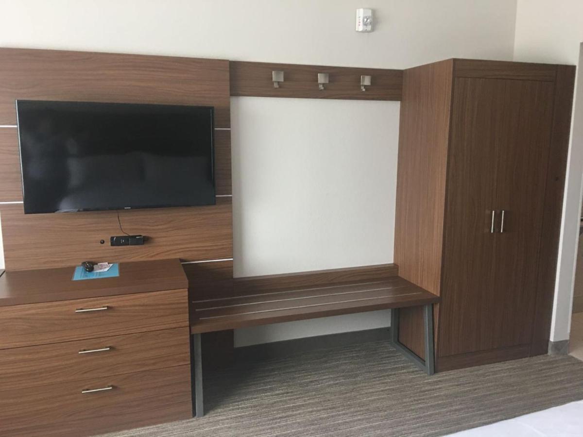 Standard King Room with Walk-In Shower