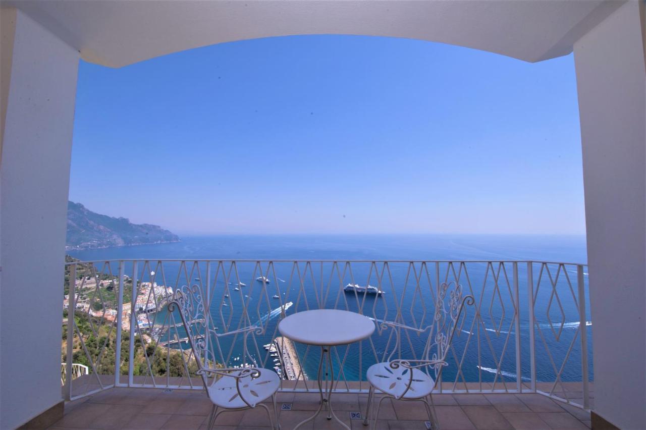Habitación Doble Superior con balcón - vistas al mar