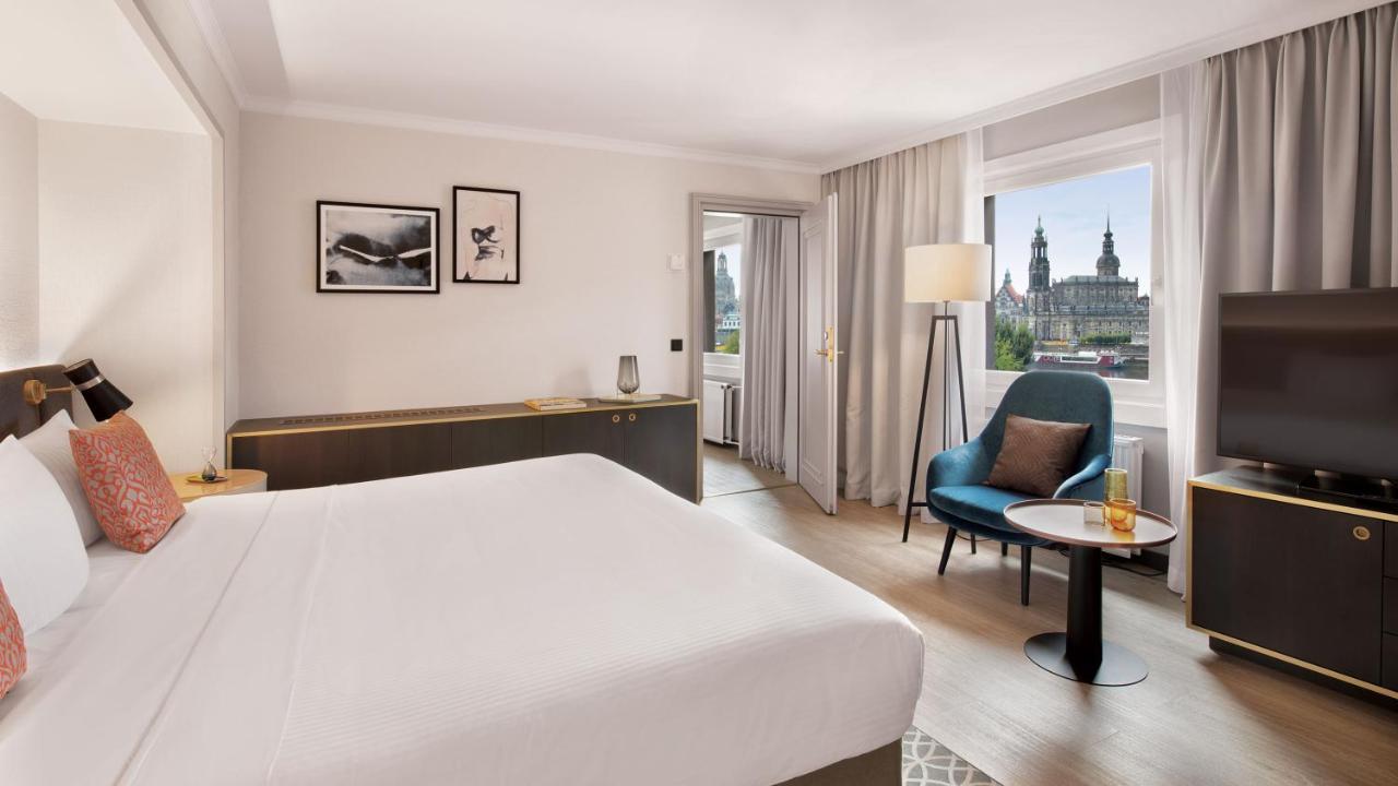 One-Bedroom Suite,960270892:JPEG
