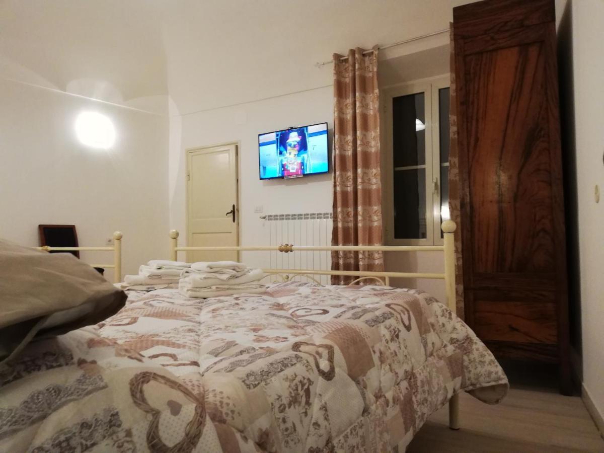 Camera Matrimoniale/Doppia con Letti Singoli con Bagno Privato
