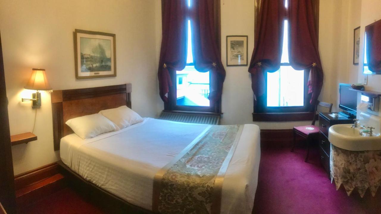 Queen Room with Shared Bathroom