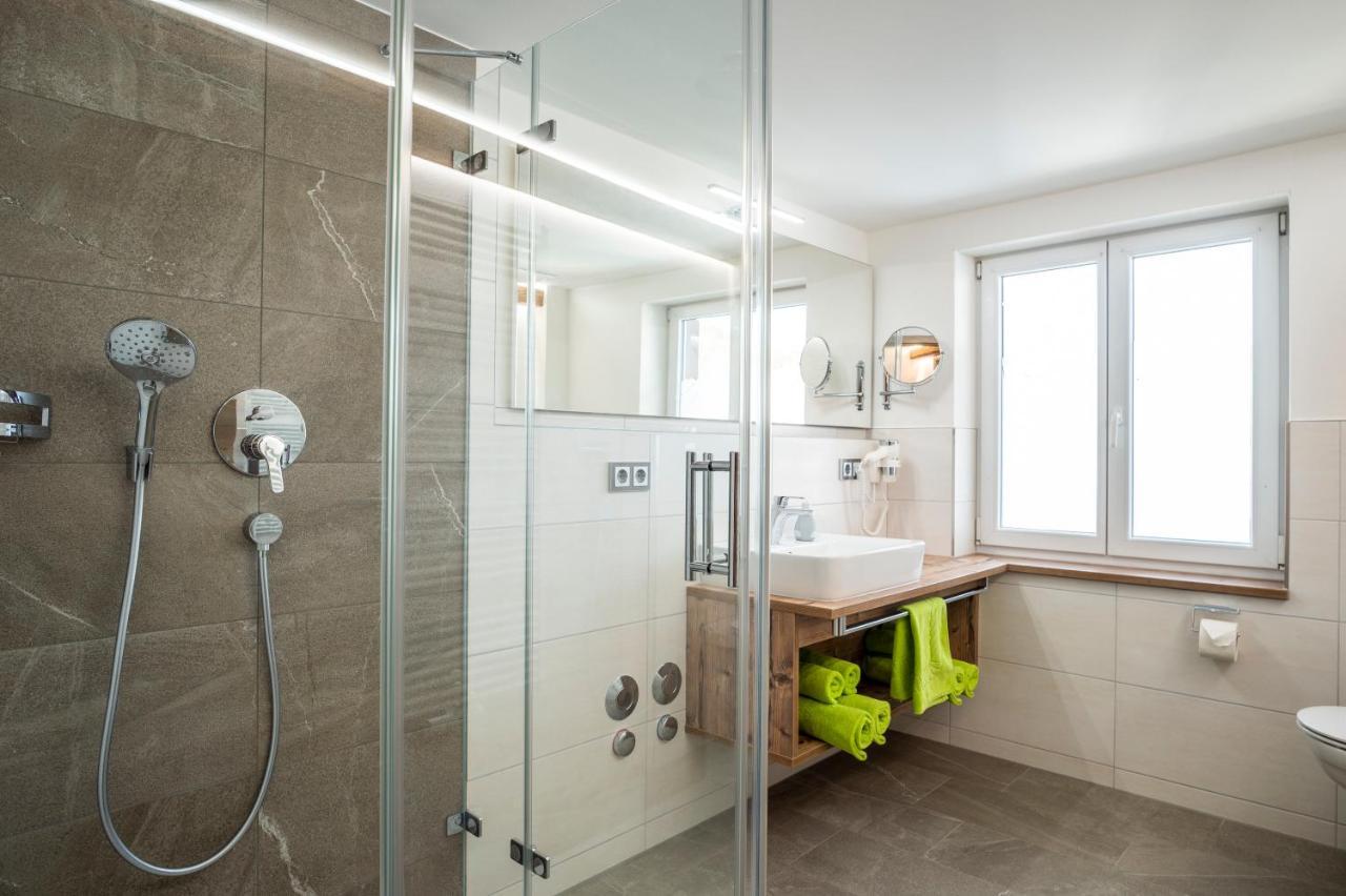 Two-Bedroom Apartment,1032368135:JPEG