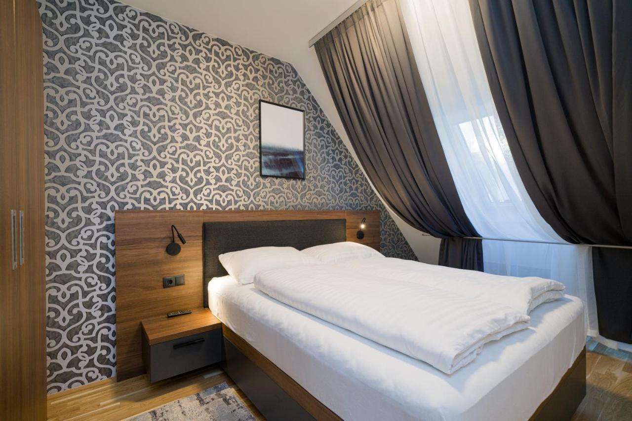Apartamento de 3 Quartos com Varanda