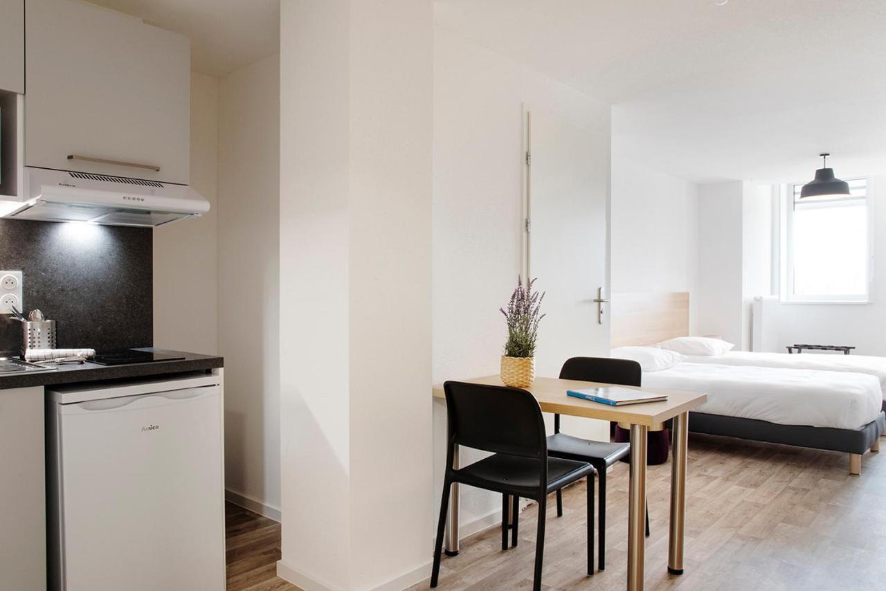Studio - Tweepersoonskamer met 2 Aparte Bedden