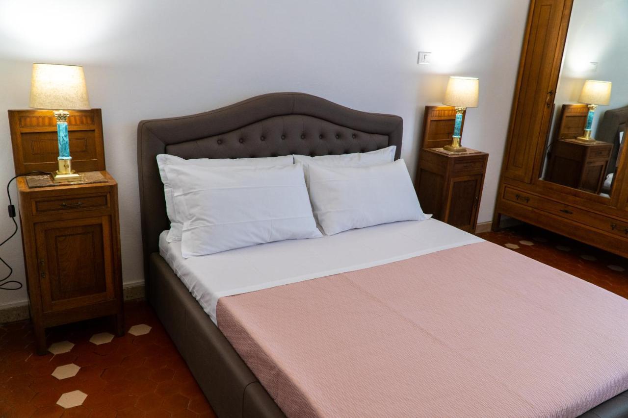 Double Room with Shared Bathroom,1581067697:JPEG
