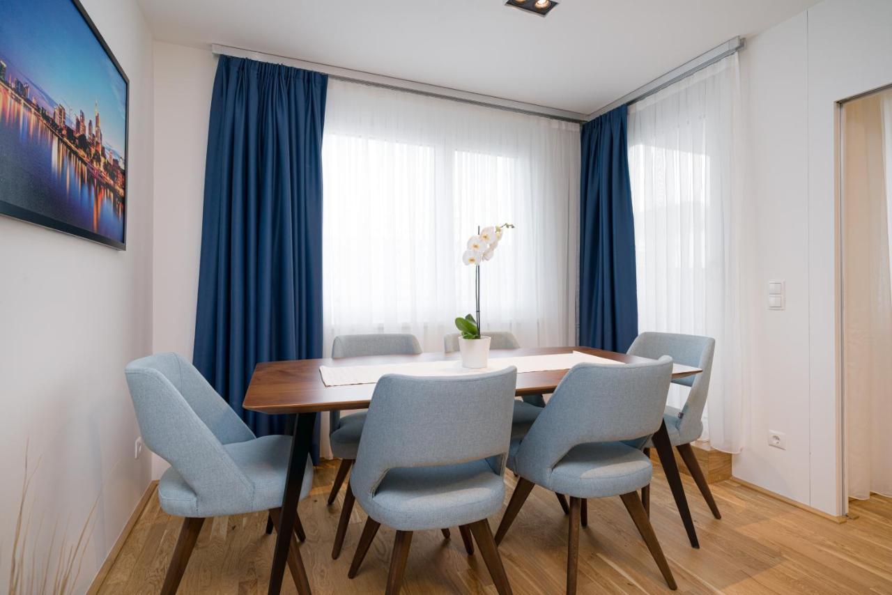 Two-Bedroom Apartment Balcony,1589469501:JPEG