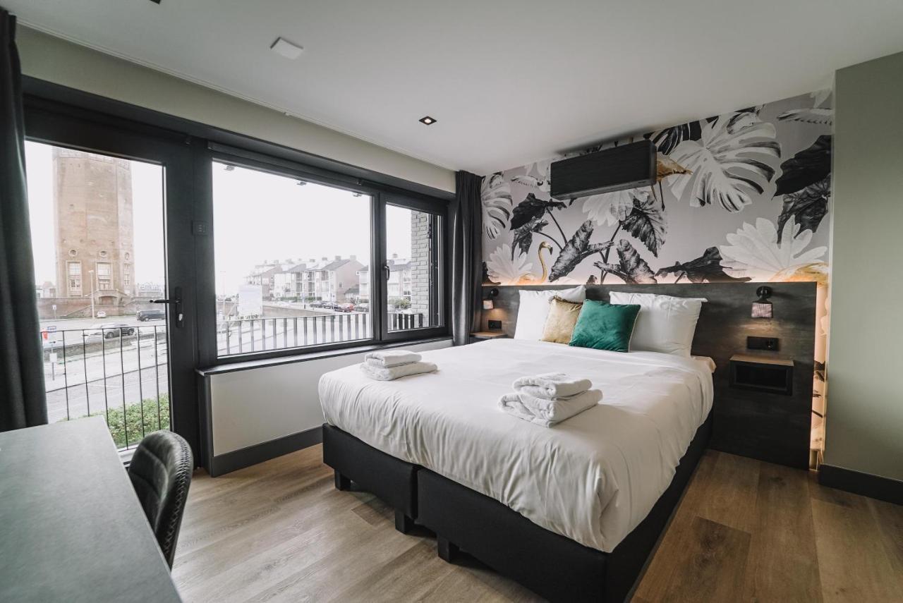 Deluxe Double Room with Balcony,1037708593:JPEG