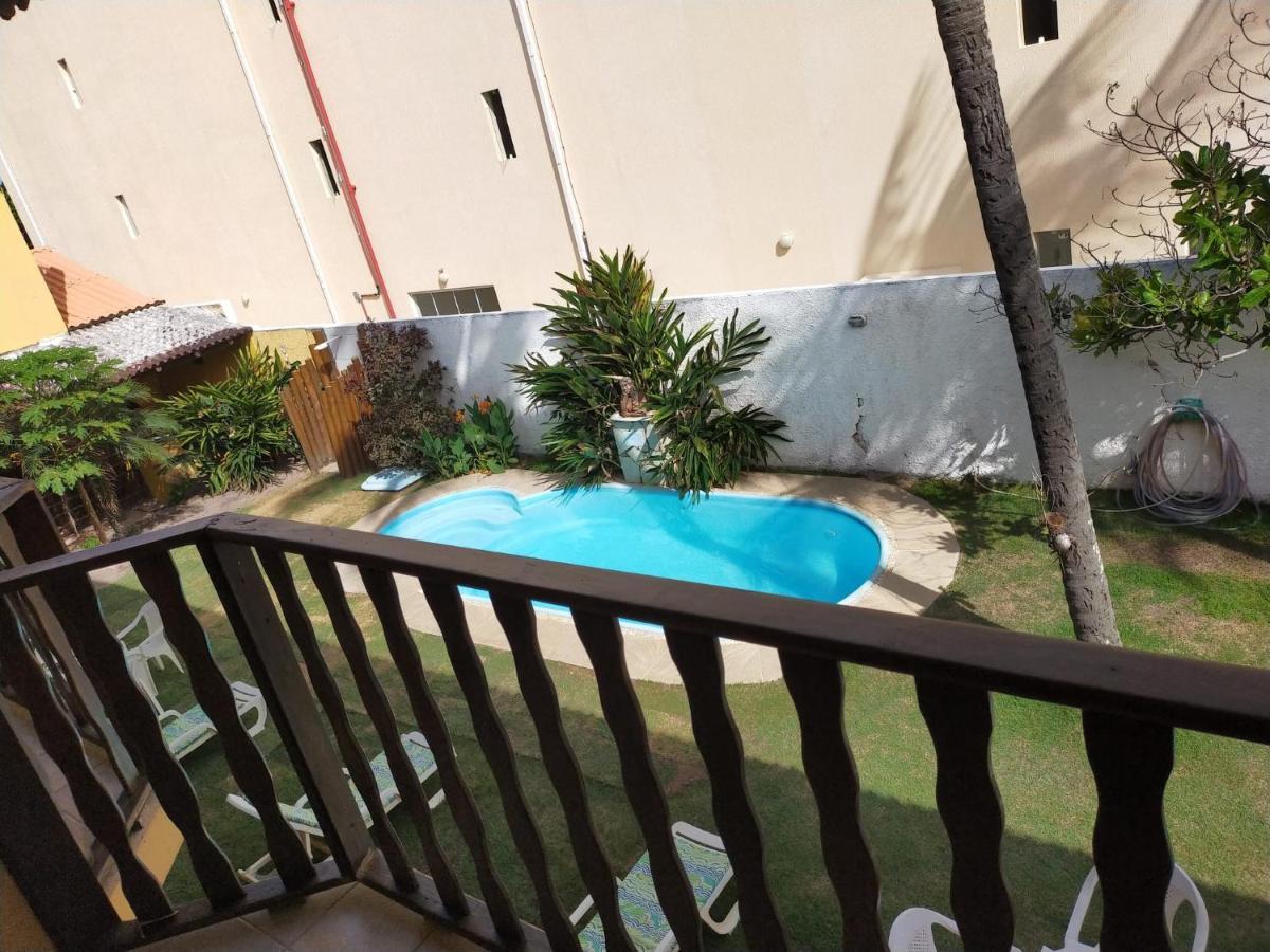 Quarto Triplo Superior com Vista para a Piscina