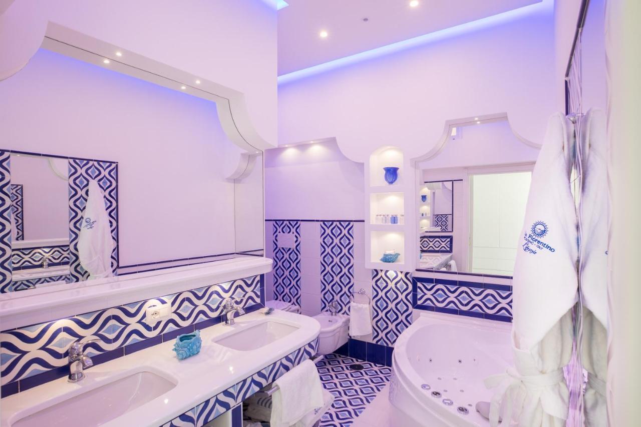 Suite di Lusso con Piscina Privata e Vista Mare