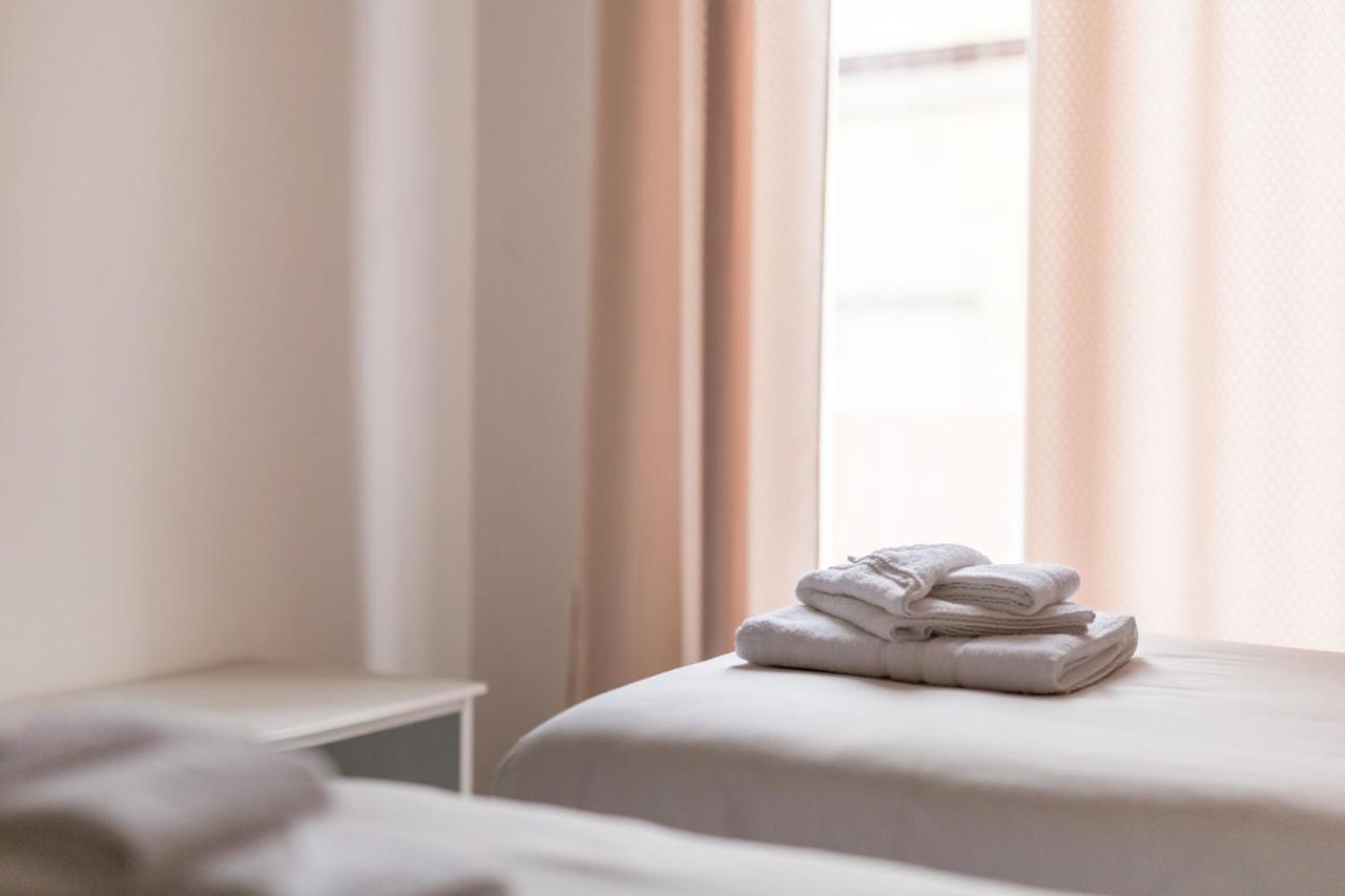 Chambre Double ou Lits Jumeaux avec Salle de Bains Privative