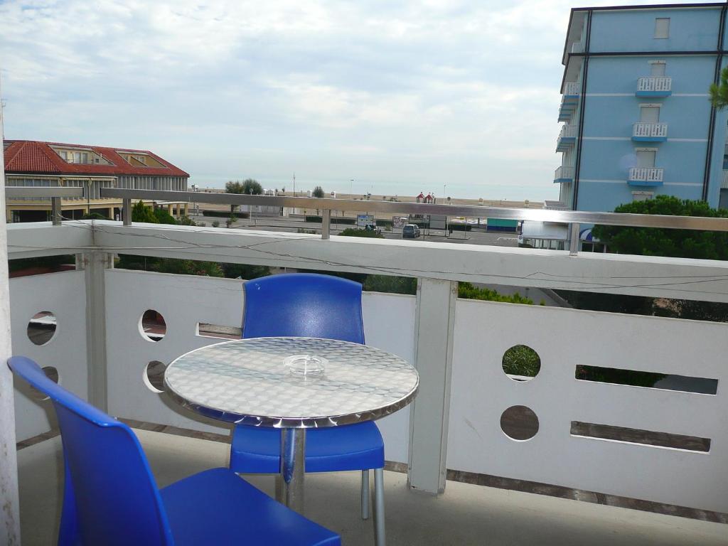 Superior Apartment Balcony,239214425:JPEG
