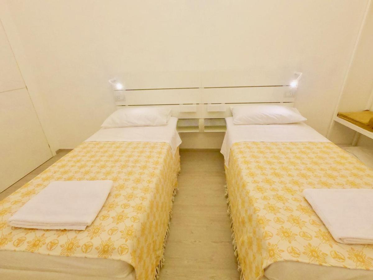 Zweibettzimmer mit eigenem Bad