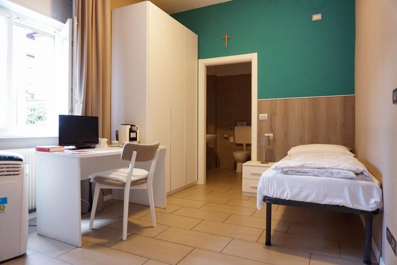 Zweibettzimmer mit eigenem Bad