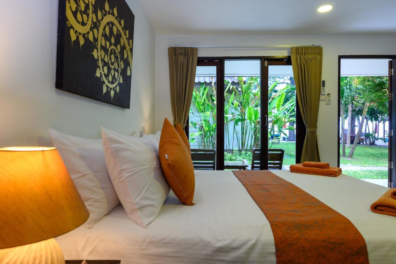 Bungalow Second Row Sea View