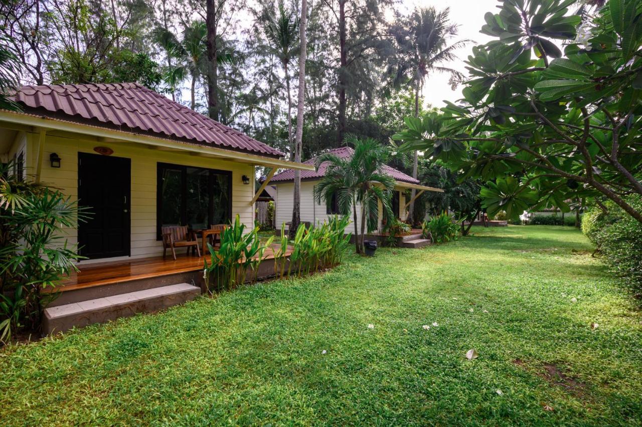 Deluxe Bungalow Garden View