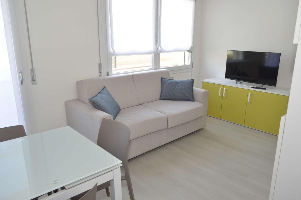 Apartment with Terrace,1270659805:JPEG