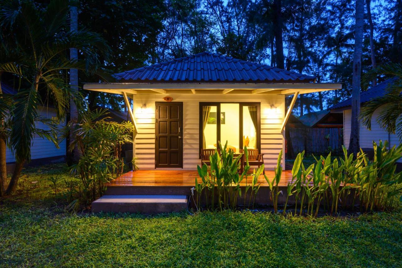 Deluxe Bungalow Garden View