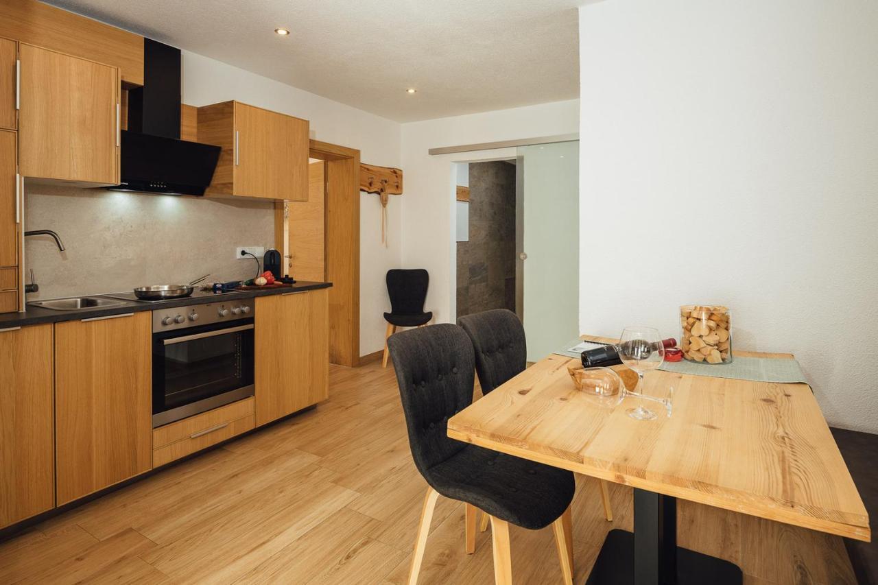 Apartment,1061752981:JPEG