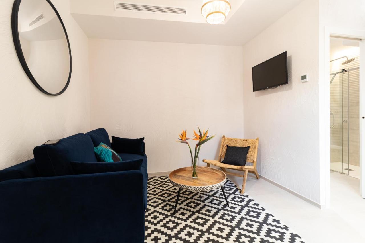Penthouse-Apartment 2 mit eigenem Pool