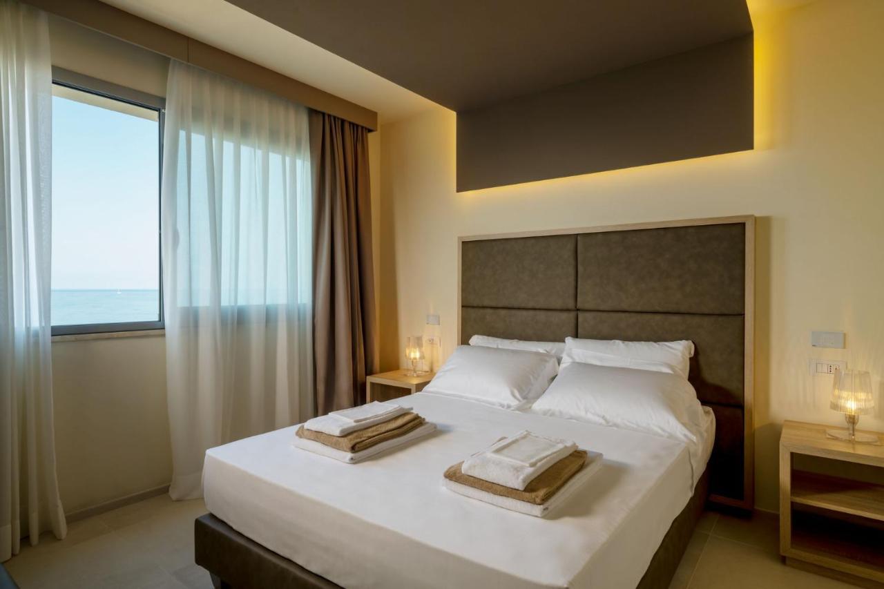Suite con Vista Mare e Accesso Spiaggia