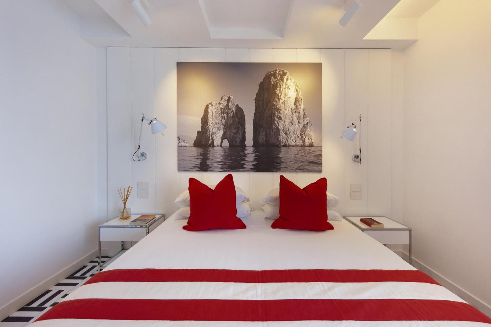 Large Deluxe Double or Twin Room with Sea View,1209399082:JPEG