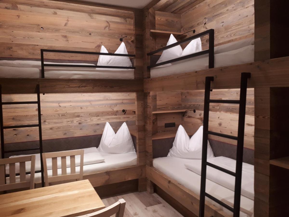 Standard Quadruple Room,1260317338:JPEG