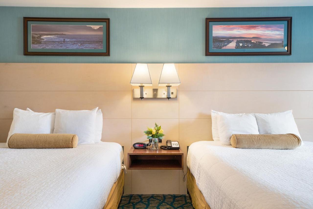 Queen Room with Two Queen Beds with Balcony - Non-Smoking