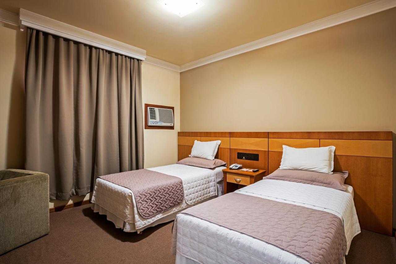 Quarto Standard com 2 Camas de Solteiro