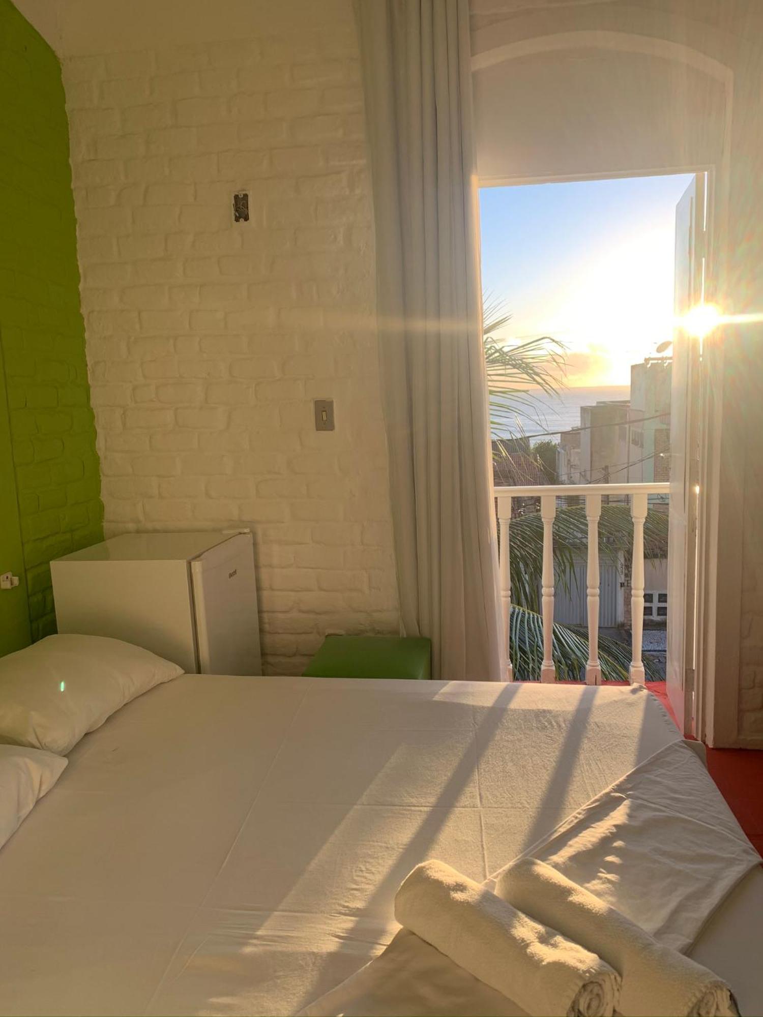 Quarto Triplo com Varanda