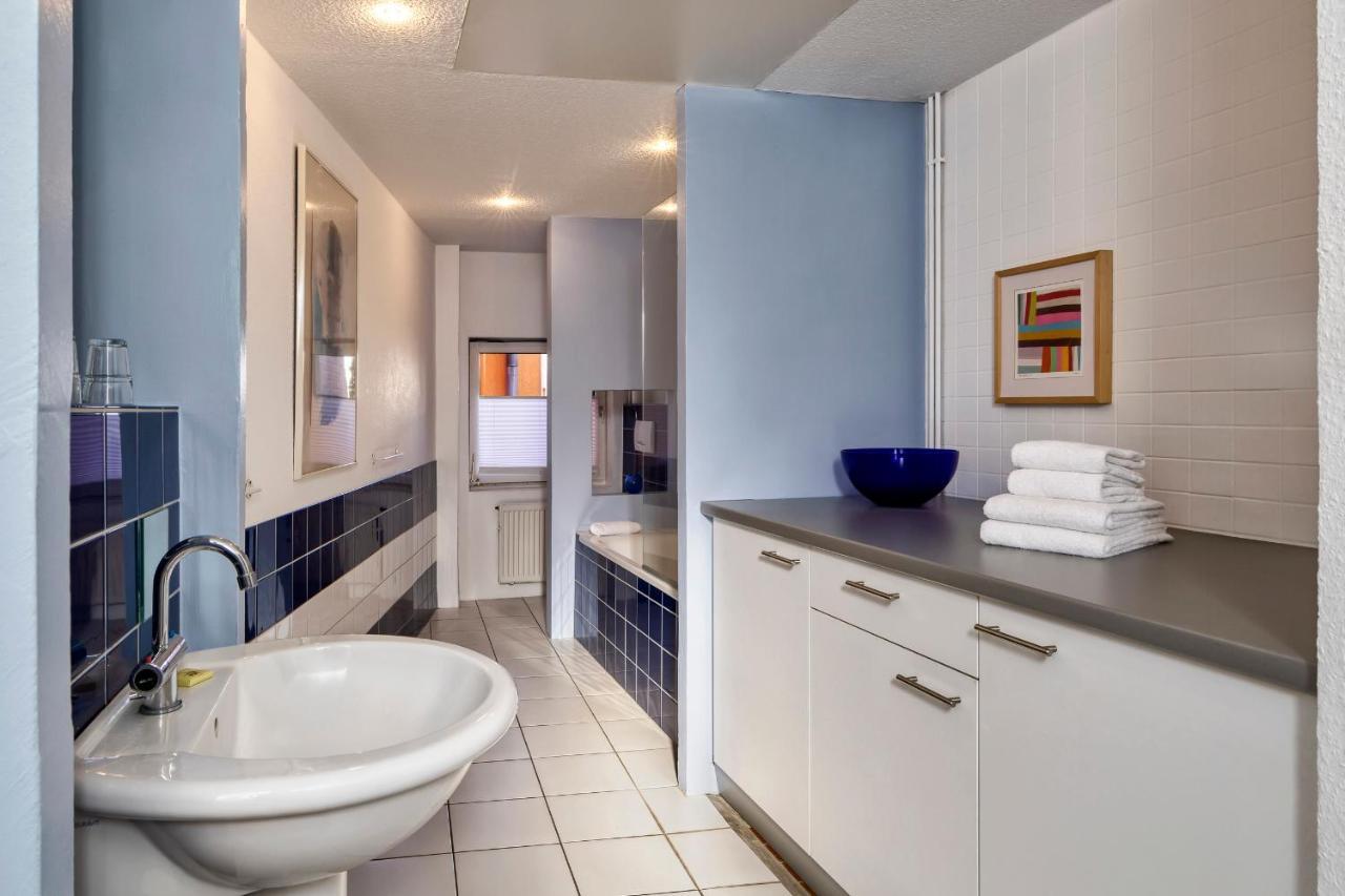 Two-Bedroom Apartment,1083574414:JPEG