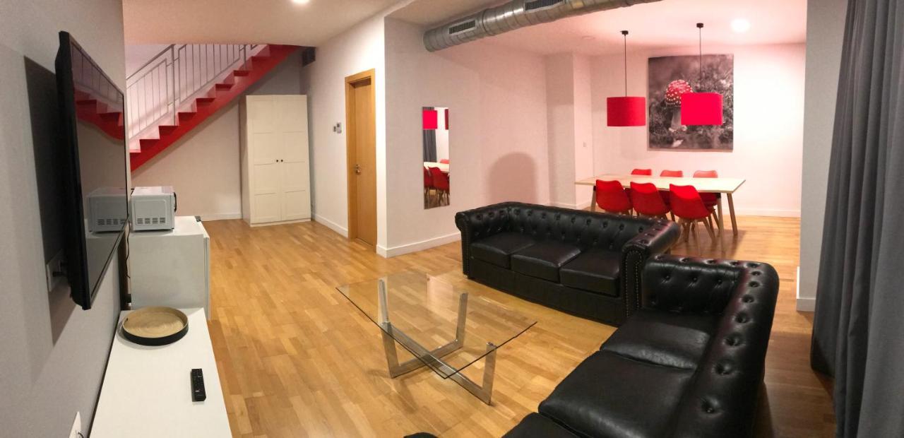 Suite Dúplex en régimen de alojamiento y desayuno, con acceso al spa y garaje