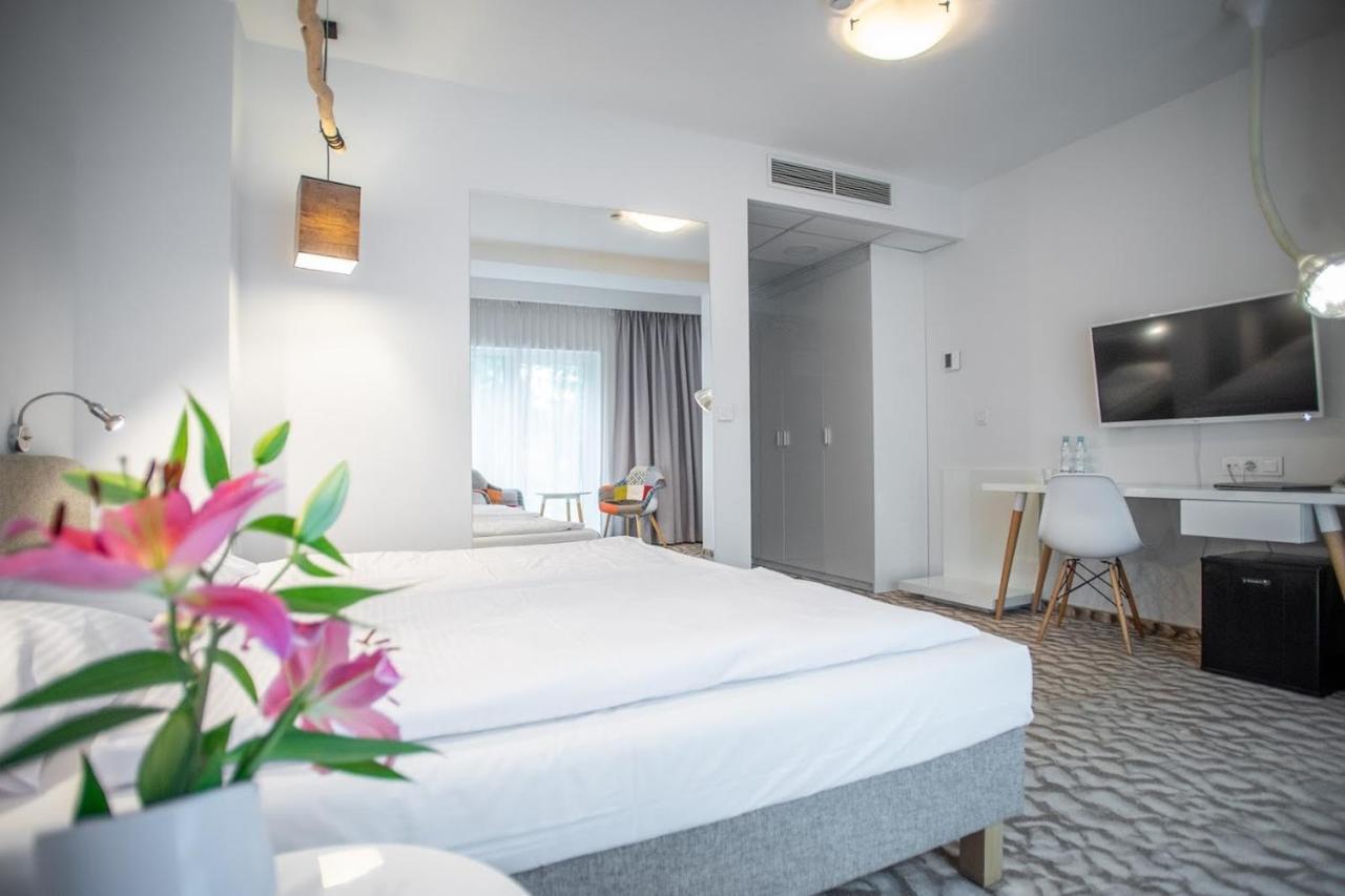 Single Room,1089825930:JPEG